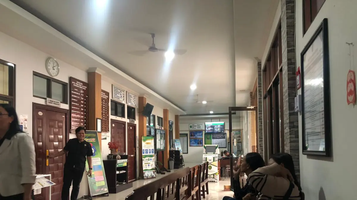 Keluarga dan Pihak Berperkara Keluhkan Pelayanan PN Blitar - Jadwal Sidang Tak Pasti, Diubah tanpa Pemberitahuan