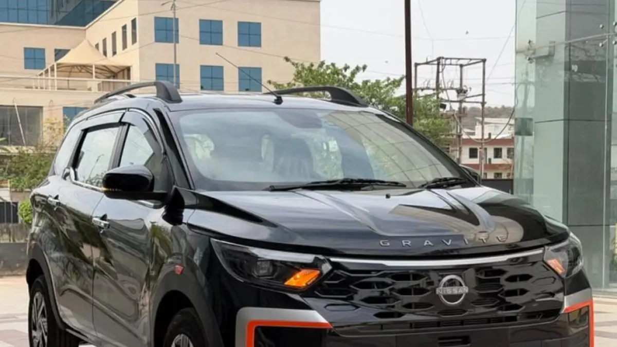 Nissan Gravitas 7 2026 hadir sebagai MPV 7-seater nyaman, irit, dan praktis untuk keluarga modern dengan harga terjangkau.(pinterest.com)