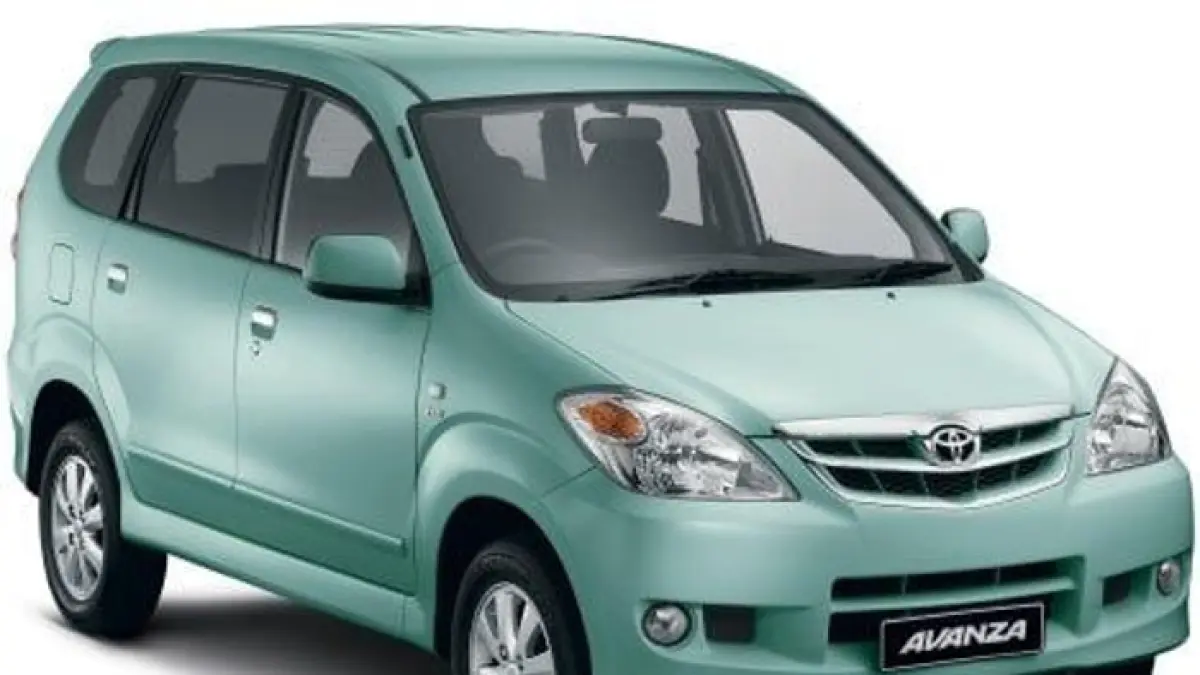 Mobil bekas Rp50 jutaan masih layak dibeli pada 2026. Simak rekomendasi Avanza, Jazz hingga Nissan March. (Pinterest)