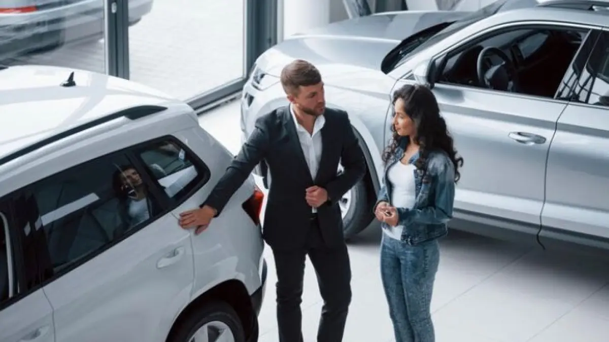 Cek harga Toyota Calya 2026 terbaru! Kini tampil sporty dengan lampu LED, fitur interior canggih, dan mesin paling irit. Mobil keluarga ideal mulai 170 jutaan!(Pinterest)
