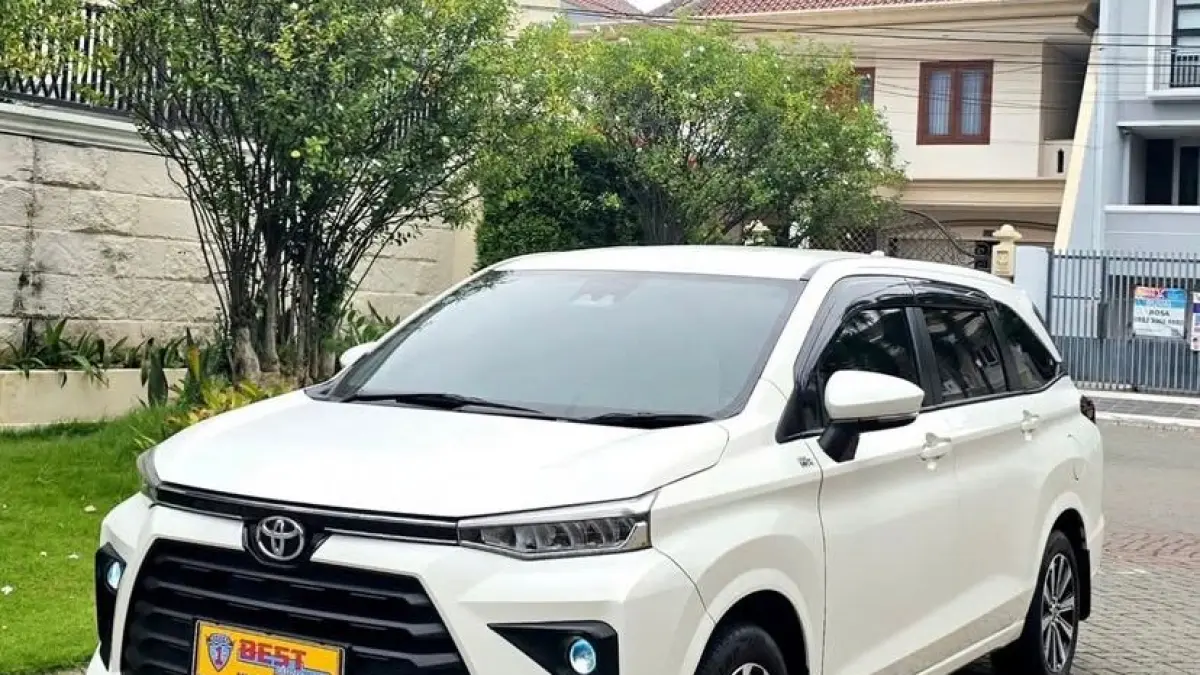 Dapatkan Toyota Avanza 2026 dengan cicilan mulai 1 jutaan! Cek harga terbaru, simulasi kredit DP murah, dan diskon spesial pasca lebaran di sini.(Screenshot Youtube)