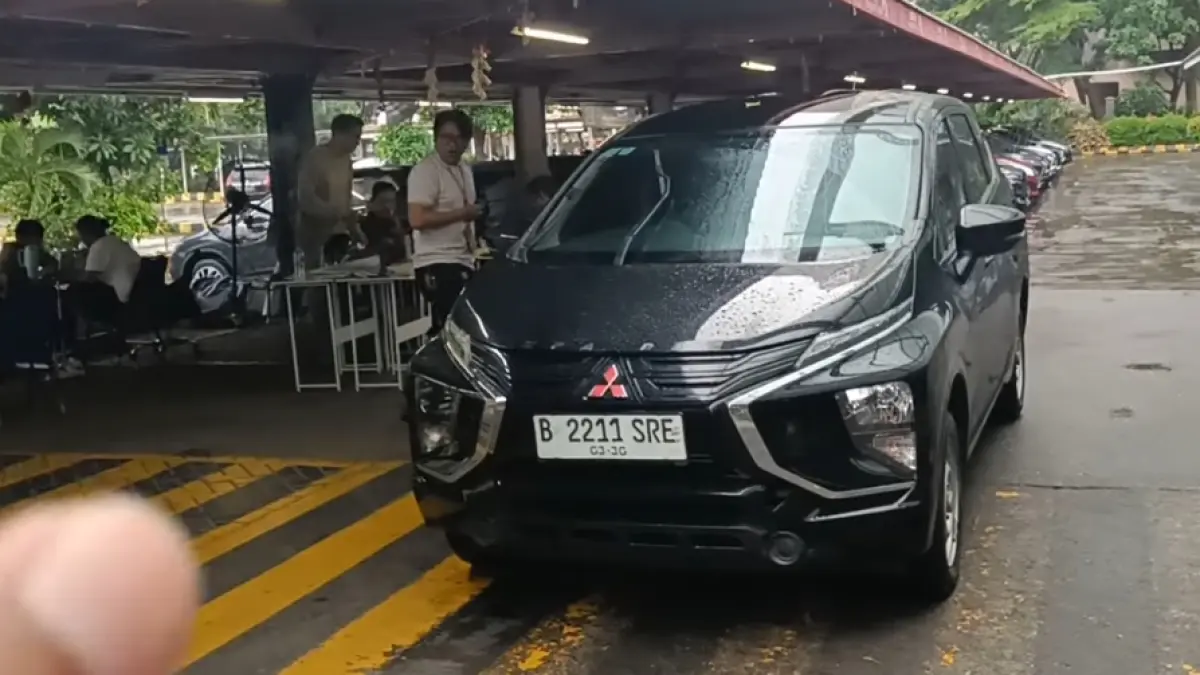 Mitsubishi Xpander GLX, Xpander 2020 Bekas, Harga Xpander Bekas, Mobil Bekas Murah, MPV Keluarga. (screenshot youtube)