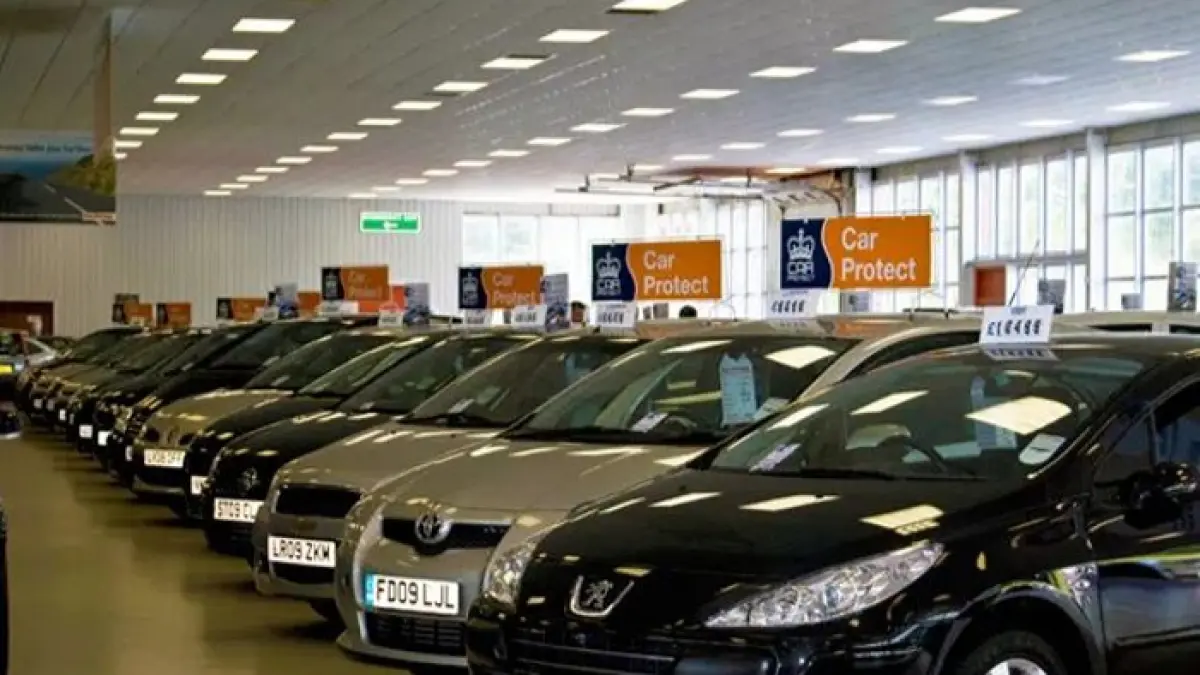 Mobil bekas layak beli 2026 yang irit, tidak rewel, dan cocok untuk pemula. Ini daftar lengkap dan tips agar tidak tertipu! (Pinterest) 