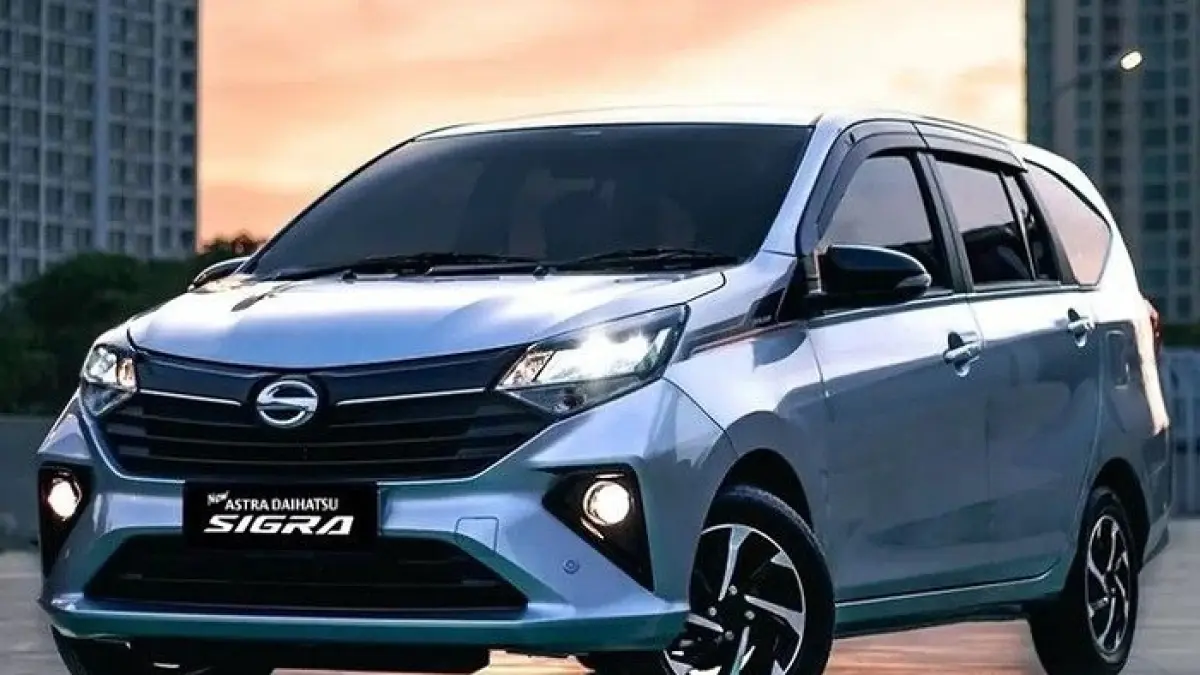 Daihatsu Sigra 2026 hadir dengan desain baru, fitur canggih, dan harga murah. Simak review lengkap mobil keluarga 7 penumpang ini!(Gemini AI)