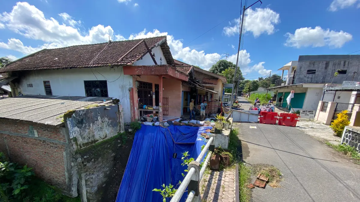 Jalan CR Sukandar

Infrastruktur Blitar

Bencana Tanah Longsor