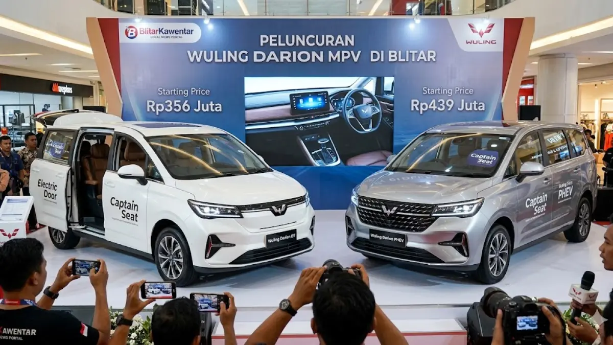 Wuling Darion meluncur di Indonesia! MPV mewah fitur Kapten Seat & Electric Door. Harga mulai Rp350 jutaan untuk varian EV & PHEV. Cek speknya! (Gemini AI)
