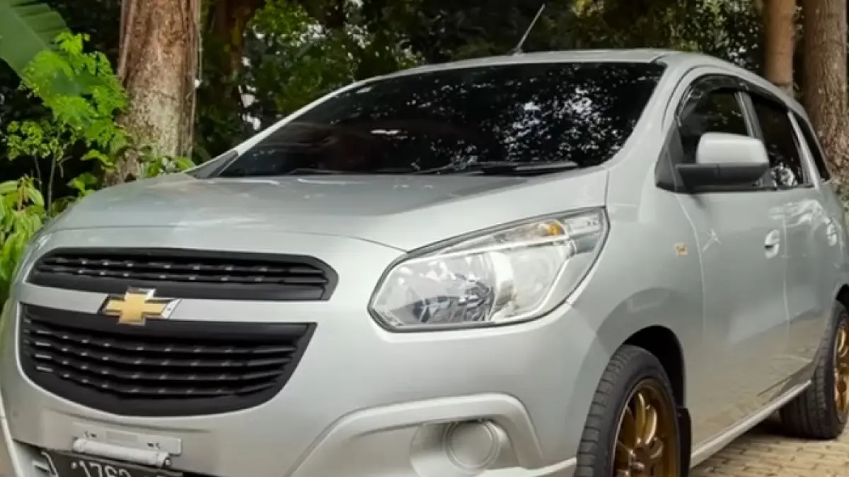 Mobil keluarga irit underrated Chevrolet Spin diesel review, MPV nyaman dengan BBM hemat dan fitur lengkap. (SC YOUTUBE)