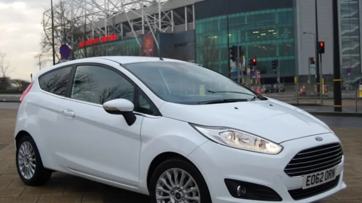Ford Fiesta Matic 2012 dijual Rp53 jutaan dengan fitur lengkap, AC dingin, dan tampilan sporty. Simak ulasannya. (Pinterest)