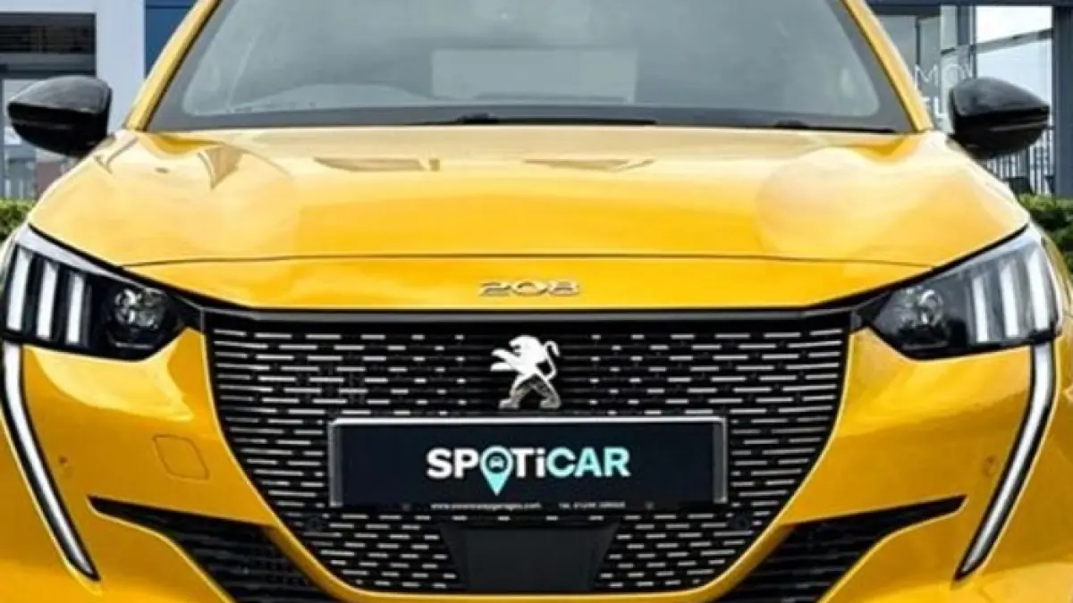 Review Peugeot 5008 Allure, SUV keluarga Eropa dengan interior mewah, sunroof besar, dan fitur premium modern. (Pinterest)