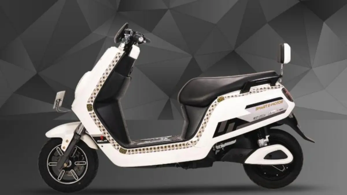Selis MX jadi motor listrik murah dengan biaya cas Rp1.890, top speed 50 km/jam, dan cocok saat harga BBM naik.(pinterest.com)