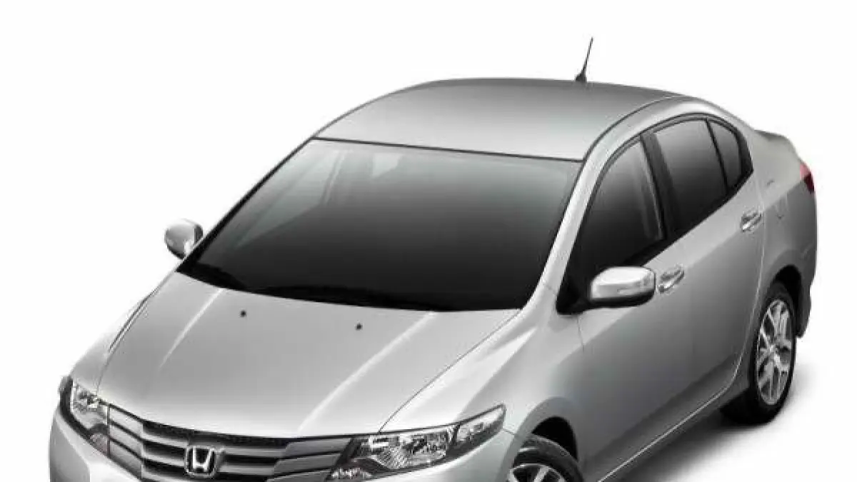 Modifikasi Honda City Hatchback RS 2021 jadi viral dengan mesin 150 HP, full Spoon look, dan budget Rp150 juta lebih.