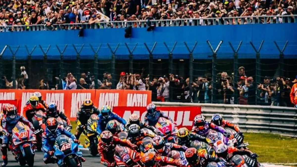 Hasil Moto3 Prancis 2026 FP2 menempatkan Veda Ega Pratama di posisi 20. Mampukah rider Indonesia bangkit saat race? (Pinterest) 