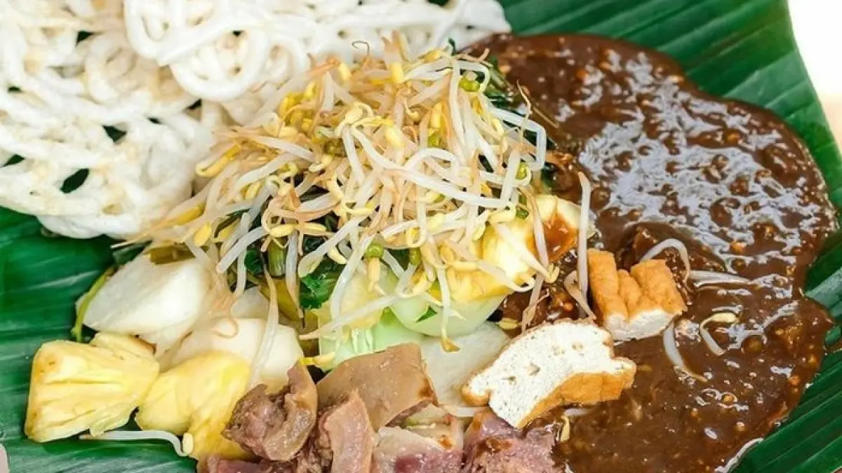 Kuliner khas Blitar terkenal lezat dan legendaris, mulai nasi ampok, uceng goreng hingga wajik kletik yang bikin nagih.(Gemini AI)