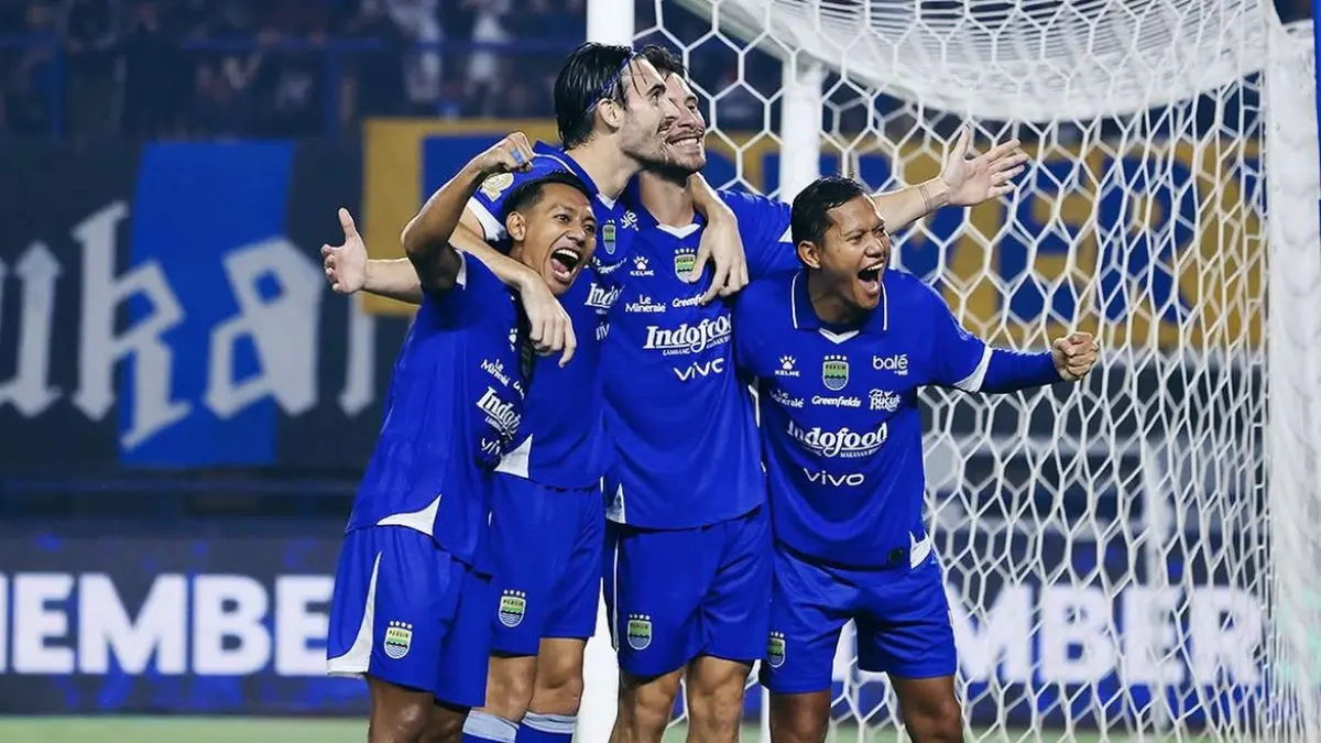 Persib Bandung dikabarkan incar Ivar Jenner, Divock Origi hingga Benjamin Mendy di bursa transfer musim 2026-2027.