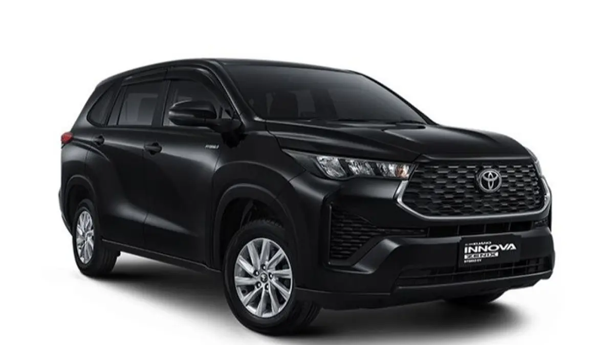 Toyota Kijang Innova Zenix 2025 hadir dengan mesin hybrid, fitur mewah, dan konsumsi BBM hingga 20 km/liter.(Pinterest) 