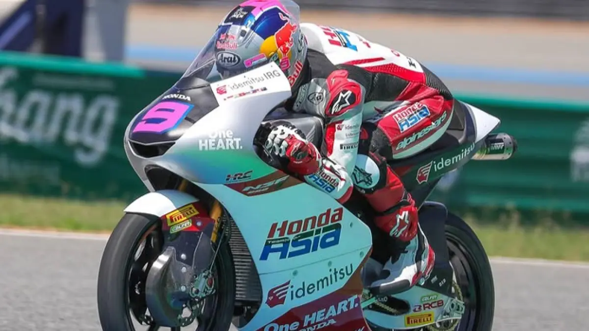 Veda Ega Pratama bikin paddock Moto3 Le Mans geger usai ungguli Brian Uriarte dan mulai dilirik KTM serta Aspar. (Pinterest) 