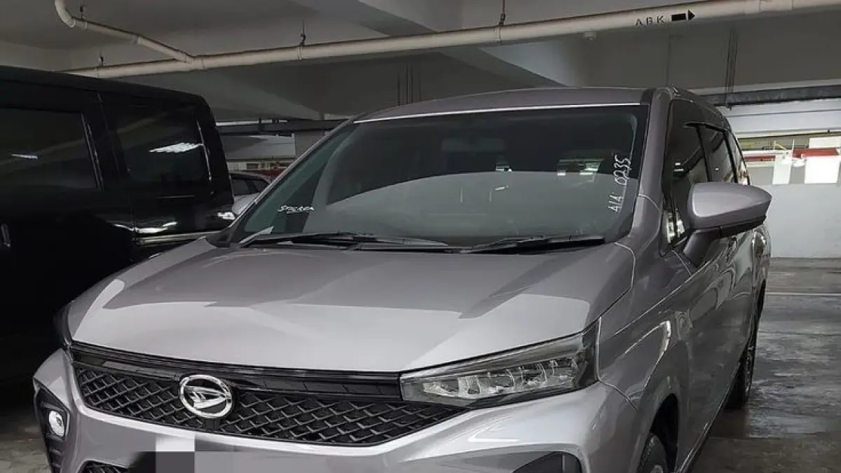 Daihatsu Xenia 2026 hadir lebih modern dengan fitur ASA, kabin lega, dan harga mulai Rp230 jutaan. Cocok untuk keluarga. (Pinterest.com)