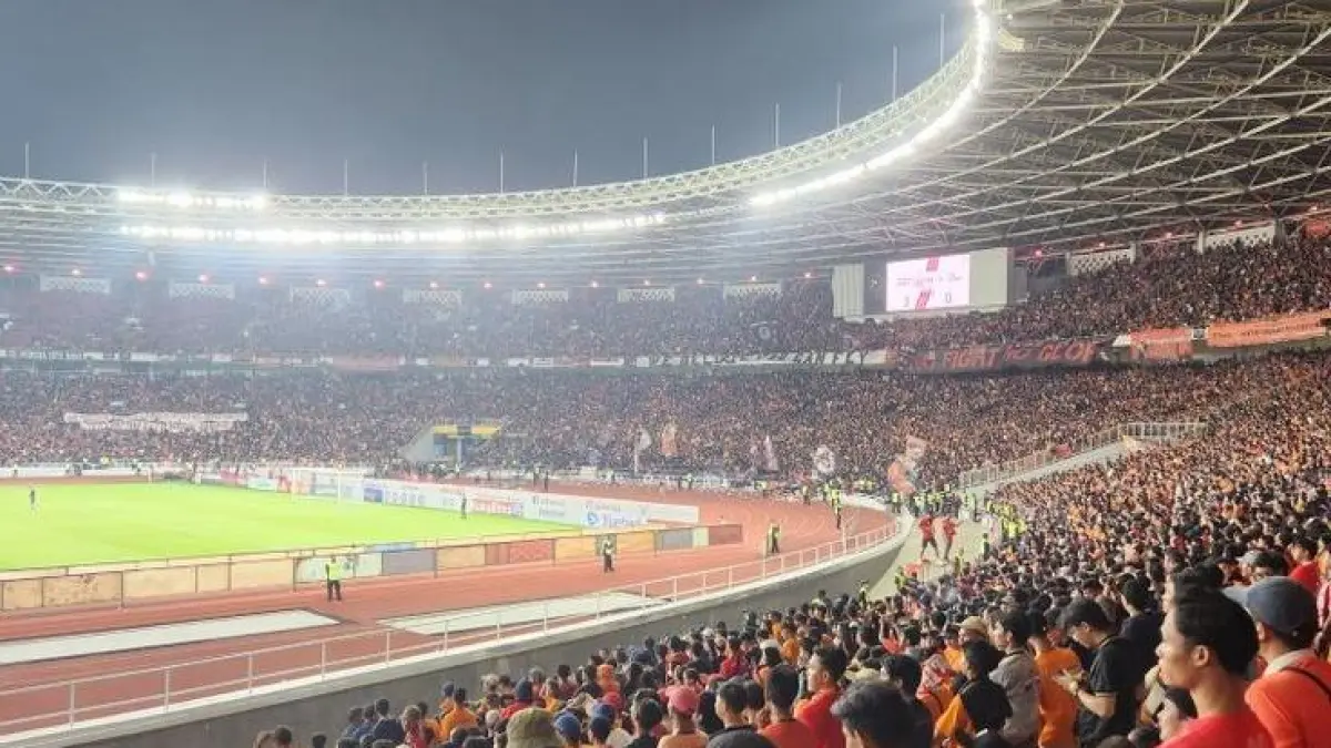 El Clasico Indonesia panas! Persib vs Persija memanas, Bobotoh jadi sorotan, dan peluang Timnas Indonesia ke Piala Dunia 2030 terbuka.
(pinterest)