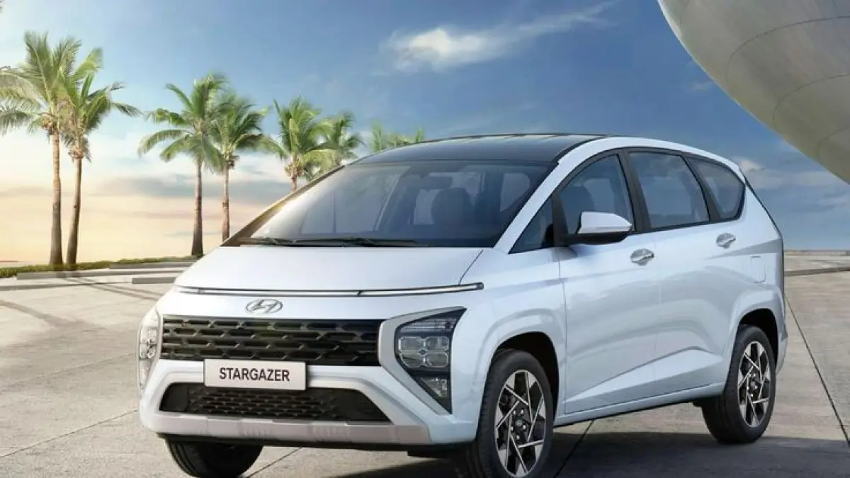 Hyundai Stargazer Essential 2026 diskon Rp40 juta, MPV 7 seater modern kini bisa dibawa pulang mulai Rp240 jutaan. (Pinterest..com)