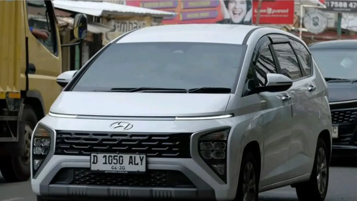 Hyundai Stargazer GLS 2026 facelift hadir dengan desain baru, kabin lega, fitur modern, dan mesin irit untuk keluarga. (Pinterest.com)
