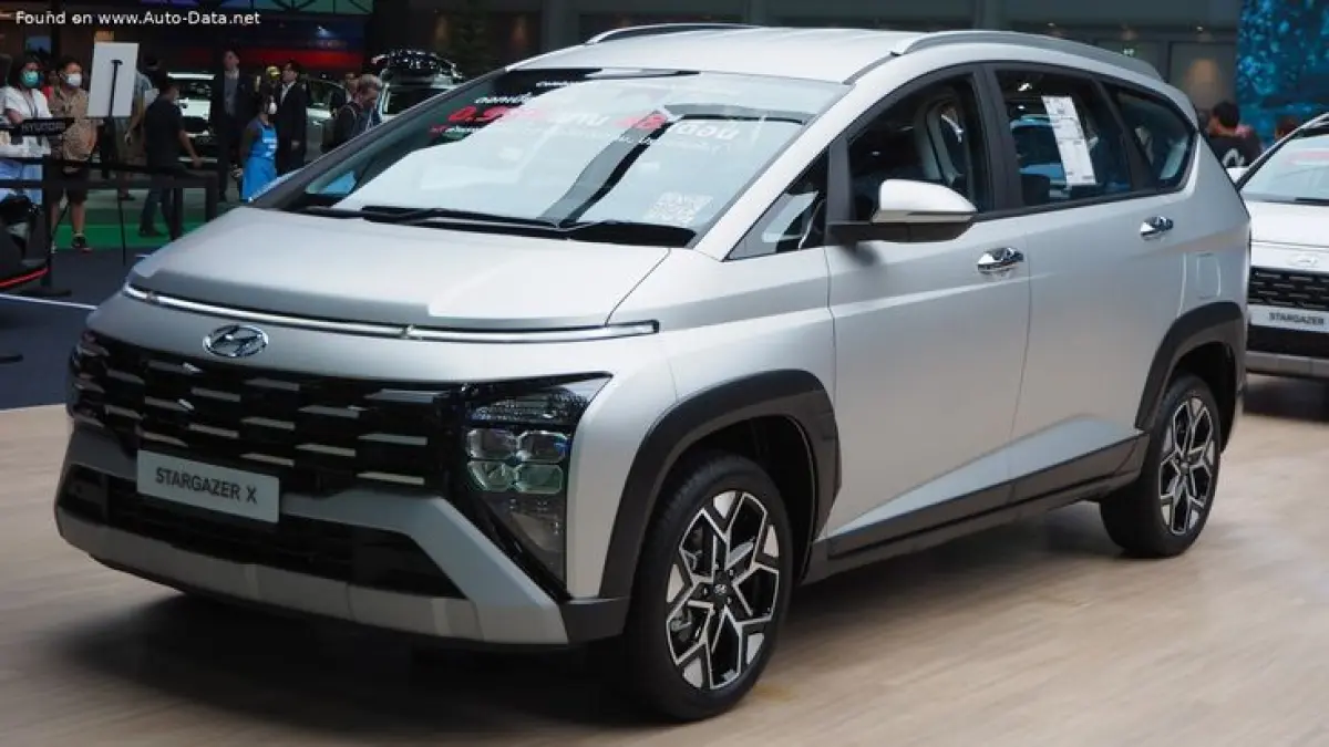 Hyundai Stargazer GLS 2026 hadir dengan fitur lengkap, desain futuristis, dan kabin lega yang cocok untuk keluarga modern. (Pinterest.com)