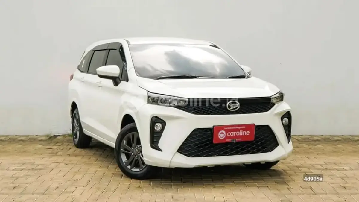 Daihatsu Xenia 1.3 R 2026 hadir dengan fitur lengkap, kabin lega, dan harga terjangkau, cocok jadi mobil keluarga favorit.