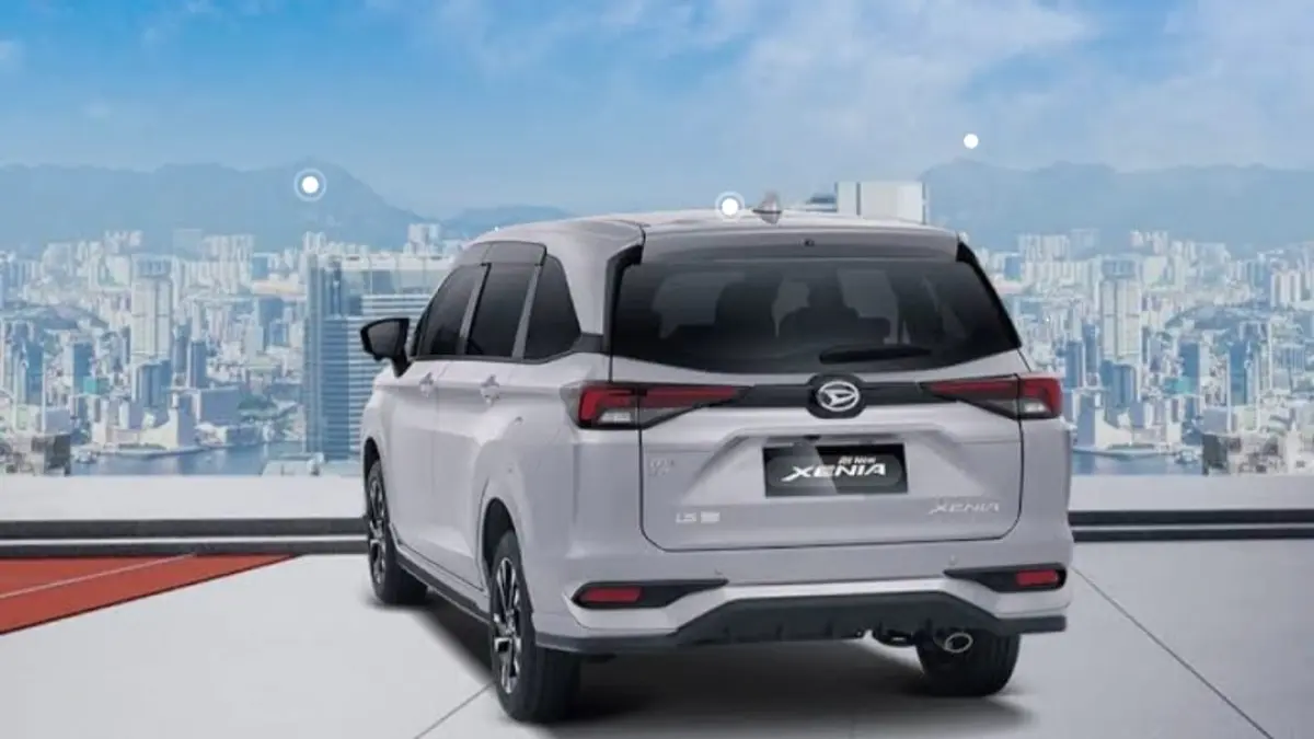 Daihatsu Xenia Hybrid 2026 dikabarkan segera hadir. Platform DNGA jadi sinyal kuat MPV keluarga ini siap lebih irit dan modern.