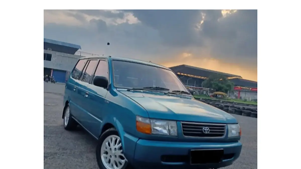 Harga Toyota Kijang Kapsul bekas di Pasar Minggu mulai Rp25 juta hingga Rp77 juta, varian Krista jadi incaran pembeli.(pinterest)