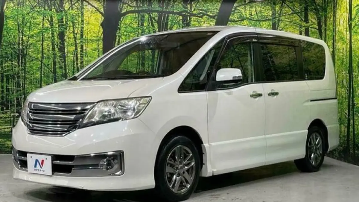 Nissan Serena C24 bekas kini mulai Rp60 jutaan, punya kabin lega dan fitur mewah ala Alphard. (Pinterest) 
