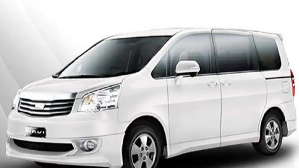 Toyota Nav1 bekas Rp149 juta jadi incaran karena kabin mewah ala Alphard, pintu sliding elektrik, dan konsumsi BBM irit. (Pinterest) 