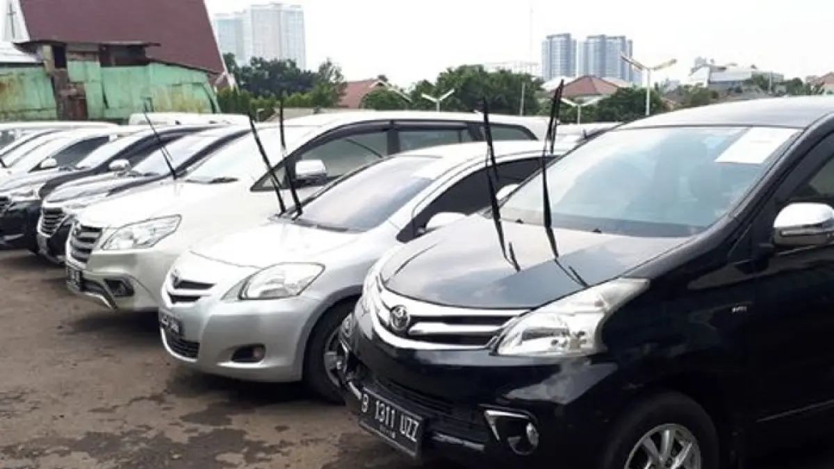 5 mobil bekas Rp60 jutaan paling irit dan bandel 2026, ada Honda Jazz, Karimun, Picanto hingga Datsun Go Plus.(Gemini AI)