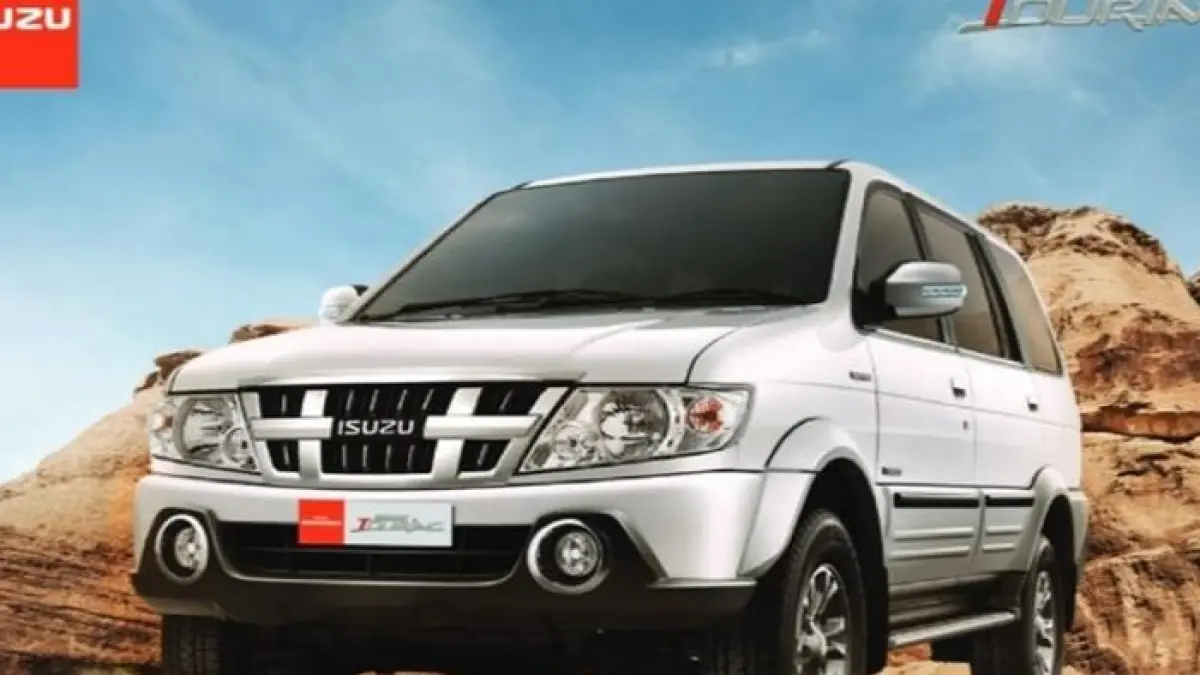 Daftar mobil bekas mewah 2026, dari Fortuner VRZ hingga Mercedes ML250 diesel dengan harga yang bikin tergoda.(Gemini AI)