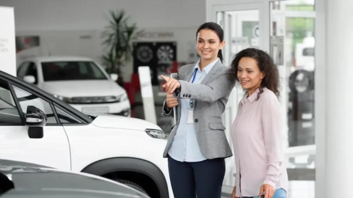 Mobil bekas murah di Jonggol bikin heboh, Mercy, Innova hingga Panther dijual mulai Rp11 juta dan langsung diburu pembeli.(freepik.com)