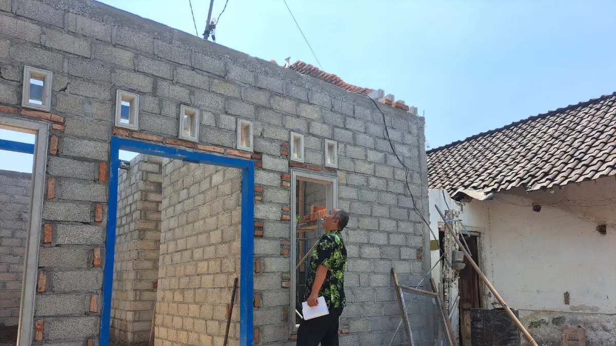 Tercatat lima ribu lebih rumah tidak layak huni (RTLH) di Kabupaten Blitar belum tersentuh bantuan rehabilitasi.