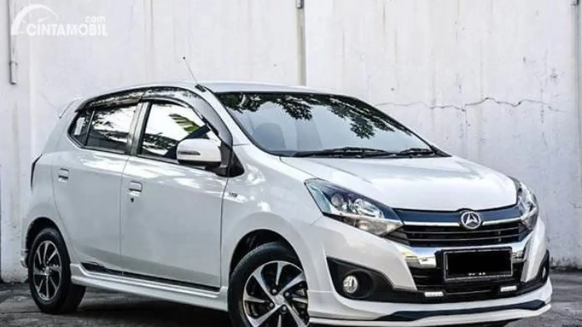 5 rekomendasi city car terbaik 2026, mulai Toyota Yaris, Agya, Ayla hingga Kia Picanto yang irit dan nyaman di kota.(pinterest)