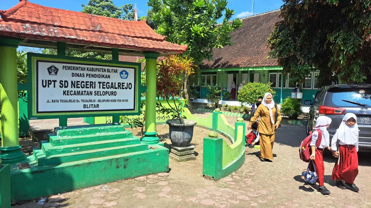 FAJAR RAHMAD AW/RADAR BLITAR&nbsp;- TAK NGOTOT: Pemdes tidak bersikukuh proyek KDMP dibangun di area SDN Tegalrejo 01 dan berharap ada fasilitas lahan dari Pemkab Blitar.
