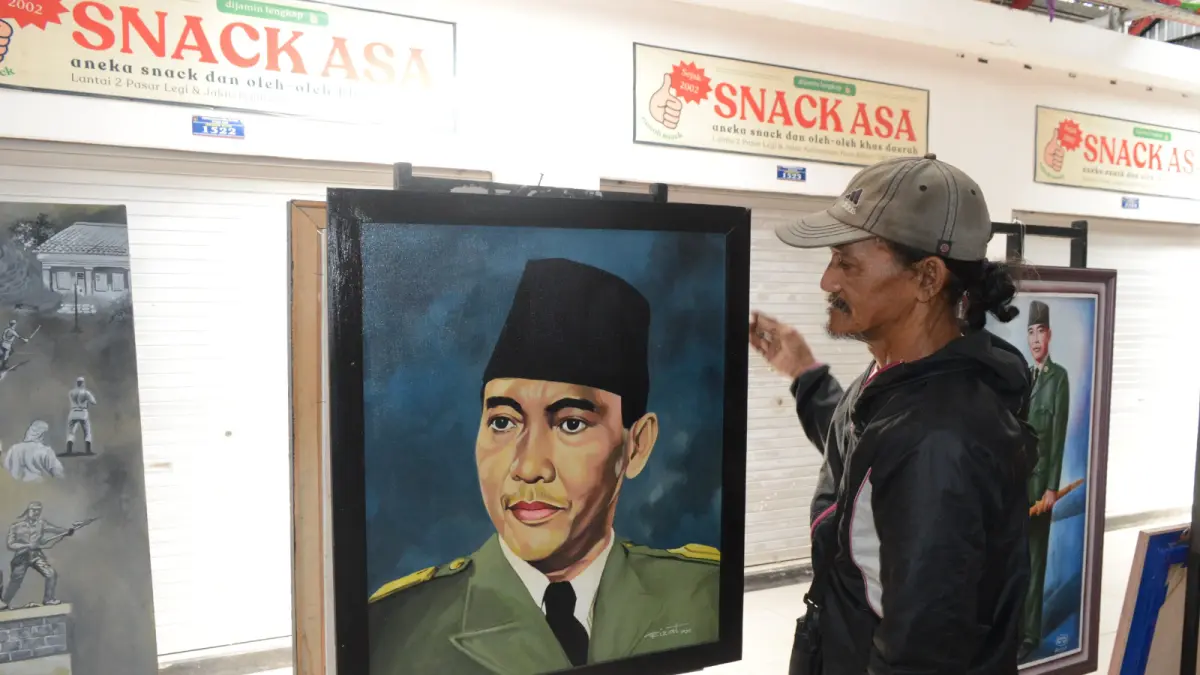 Melukis sudah menjadi bagian hidup tak terpisahkan Rizat Arifin, sejak masih belia.