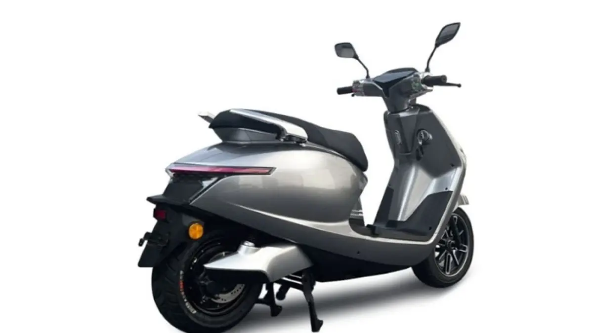 5 motor listrik premium terbaik 2025 hadir dengan desain futuristik, fitur canggih, dan jarak tempuh hingga 150 km. (Pinterest) 