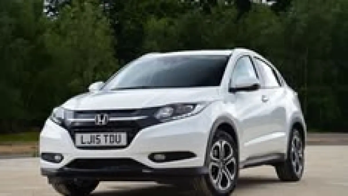 Harga mobil bekas di Garasi Banana Cibinong bikin heboh, HR-V 2015 Rp133 juta hingga Pajero Dakar di bawah Rp200 juta. (Pinterest.com)