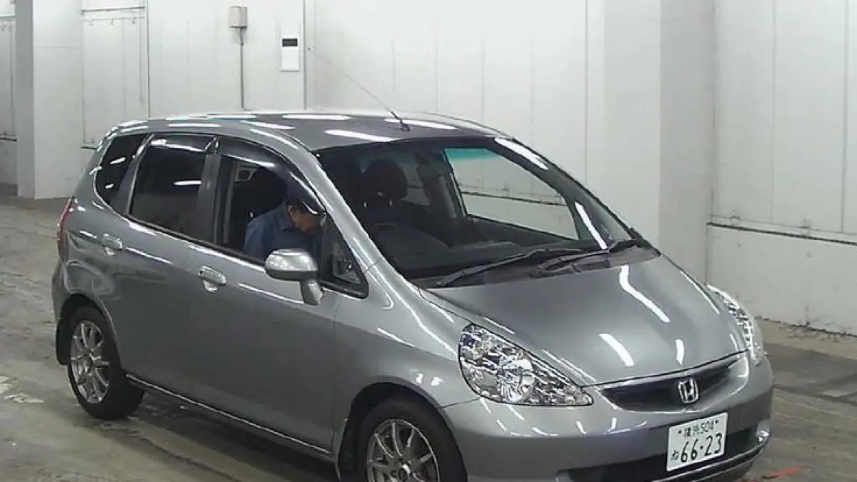Honda Jazz GD3 VTEC 2008 kondisi original dan kilometer rendah dijual Rp95 juta, jadi buruan pecinta hatchback lawas. (Pinterest.com)
