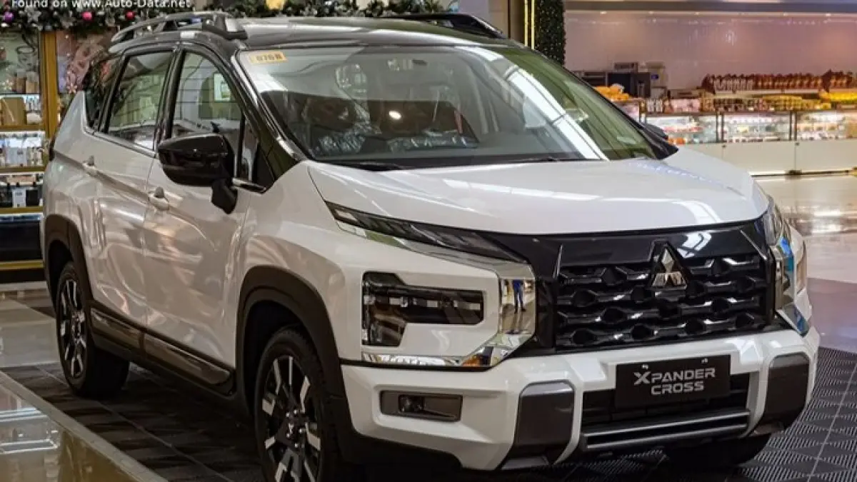 Promo Mitsubishi Xpander Cross 2026 hadir dengan DP Rp18 juta, bunga 0 persen hingga bonus dashcam gratis. (Pinterest)