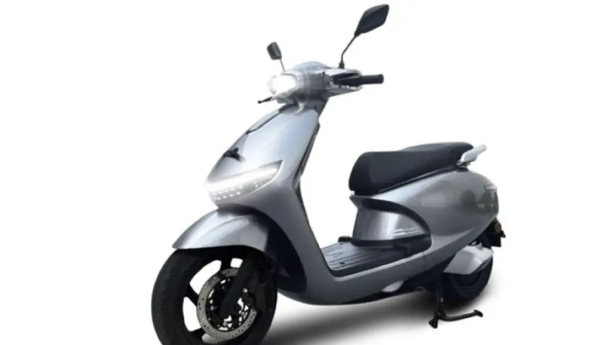 Review Yadea Osta 2026 bongkar kelebihan dan kekurangan motor listrik ini setelah dipakai seminggu buat ngantor. (Pinterest) 