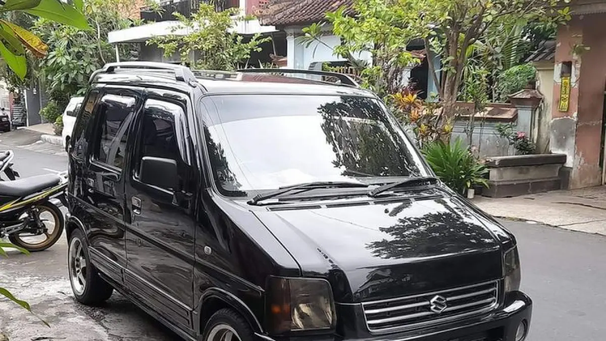Suzuki Karimun kotak bekas makin diburu karena desain Jepang, mesin bandel, kabin lega, dan biaya perawatan murah. (Pinterest.com)