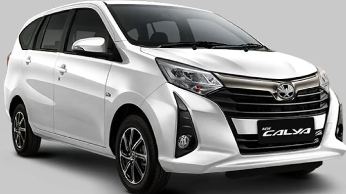 Toyota Calya 2026 hadir dengan harga Rp170 jutaan, irit BBM, muat 7 penumpang, dan cocok jadi mobil keluarga murah.(Gemini AI)