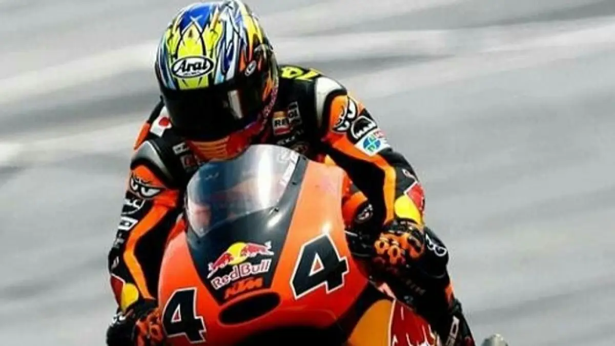 Veda Ega Pratama bikin sensasi di Moto3 Jerez 2026 usai start posisi 17 dan finish keenam dramatis. (Pinterest)