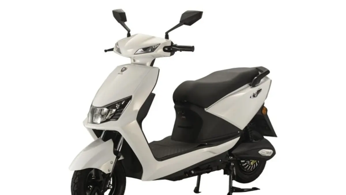 Volta 401 2024 hadir dengan double baterai, rem cakram, lampu LED dan fitur hazard modern. (Pinterest) 