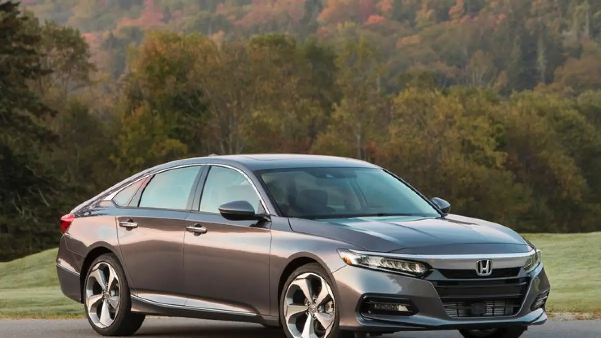 Honda Accord VTiL 2018 bekas kini Rp300 jutaan, fitur masih mewah, mesin 2.400 cc dan jadi incaran pecinta sedan Jepang (Pinterest).