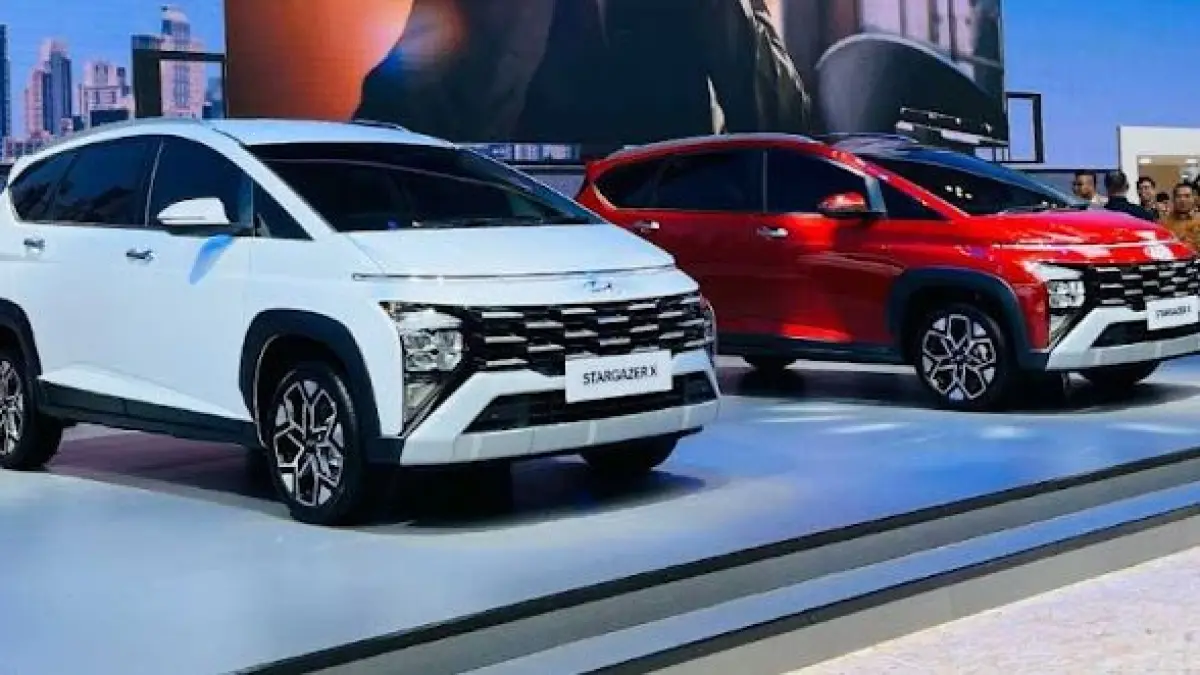 Hyundai Stargazer Cartenz 2026 hadir dengan interior mewah dan fitur canggih, tapi desain depannya menuai kritik (Pinterest).
