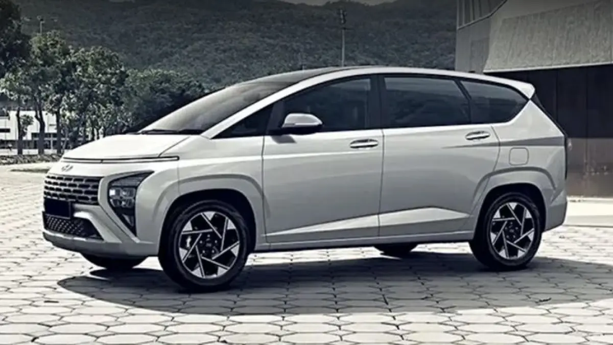 Hyundai Stargazer Cartenz X 2026 dikritik soal desain, tapi fitur mewah dan interior modernnya jadi sorotan (Pinterest).