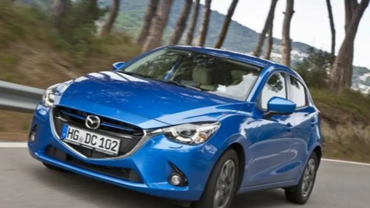 Mazda 2 R matic 2015 dijual Rp115 juta. City car Jepang ini disebut paling canggih dan nyaman dibanding Jazz atau Yaris. (Pinterest) 